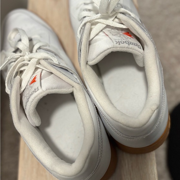 Reebok Classic White Sneakers with Tan Sole - Picture 11 of 13